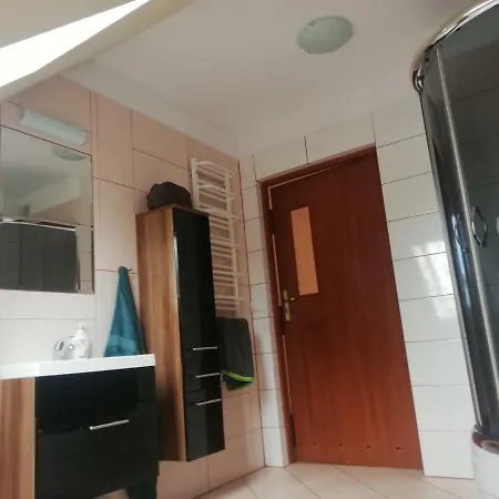 Boczna 9