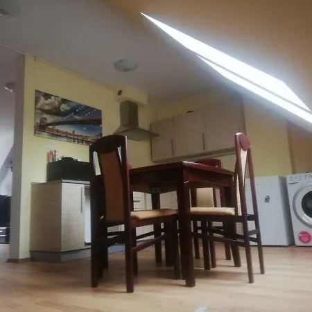 Boczna 9 아파트